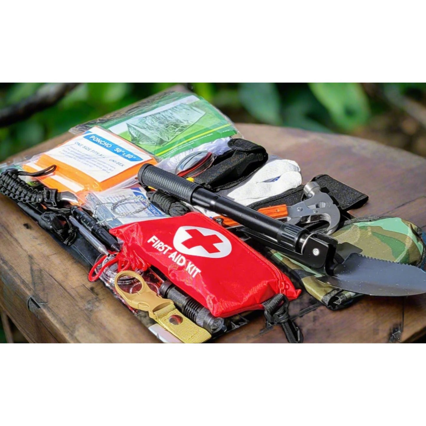 Survival Pack with First Aid Kit inventory of items